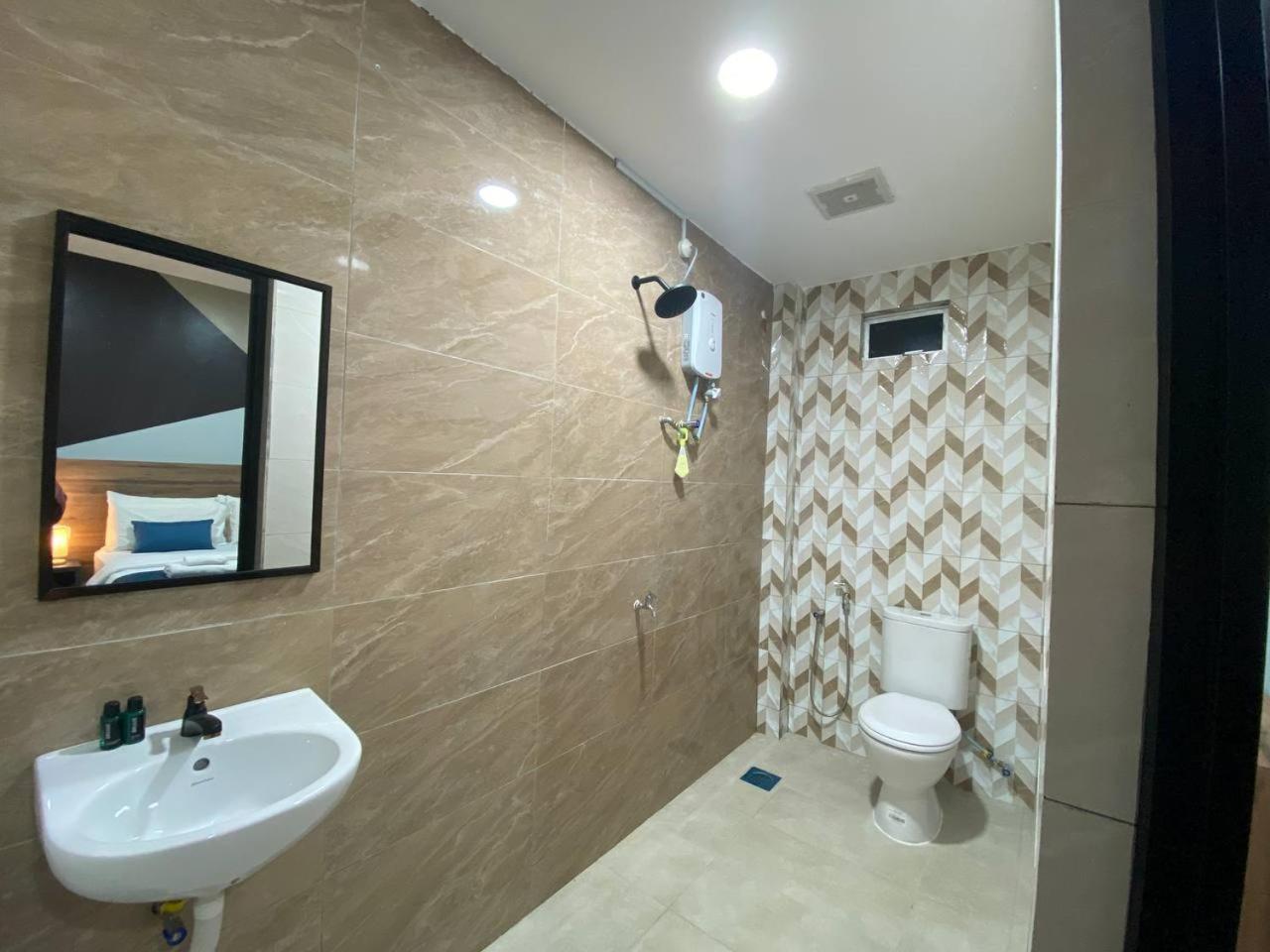 Assalam Hotel Kota Bharu Esterno foto