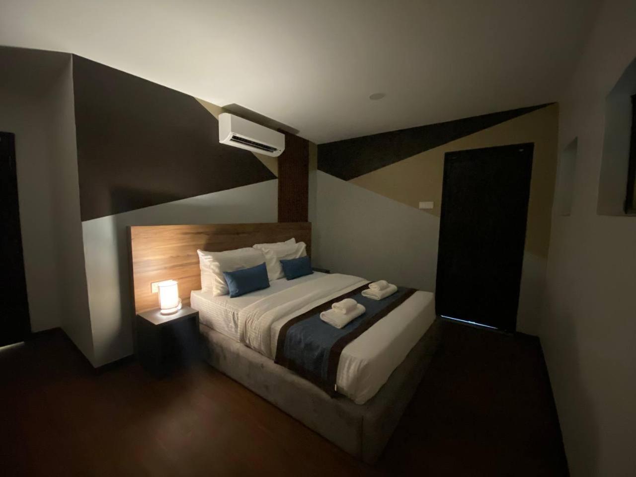 Assalam Hotel Kota Bharu Esterno foto