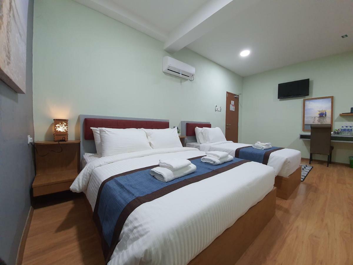 Assalam Hotel Kota Bharu Esterno foto